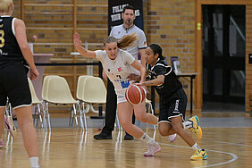 Eisvögel USC Freiburg  II vs. VIMODROM Baskets Jena am 18.10.2025 in Freiburg (Freiburger Unihalle / Uni-Dome), Germany, Photo: Stephan Eckenfels 2025